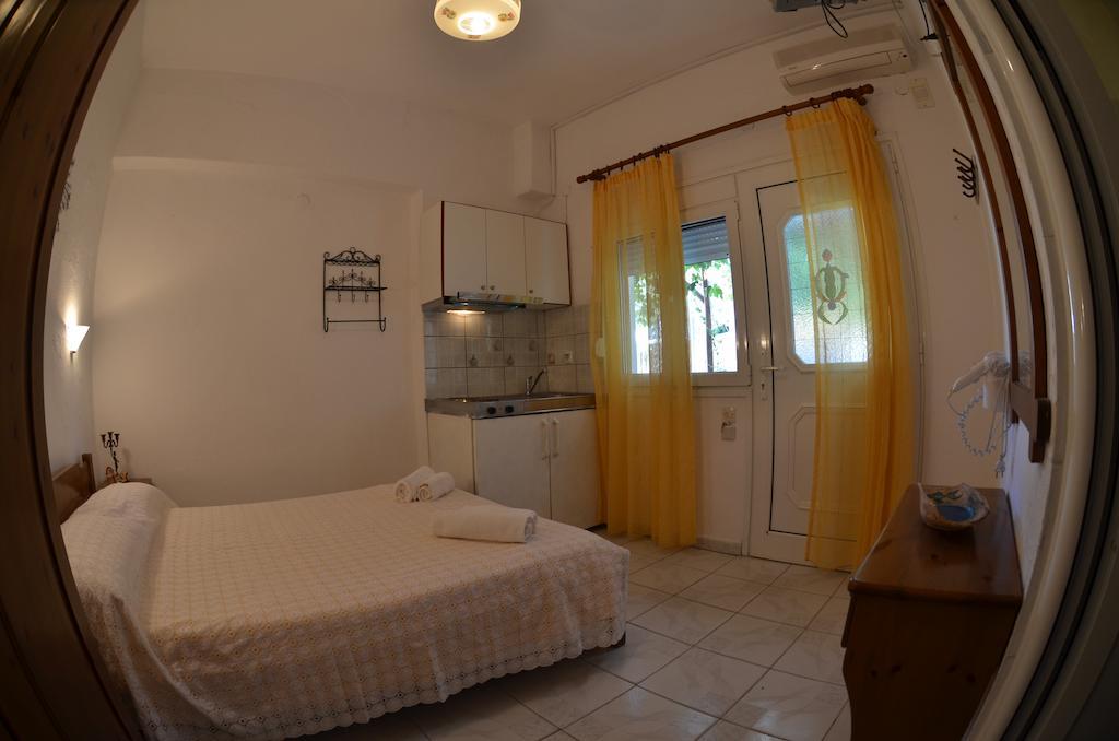 Chrisi Akti Hotel Skala Potamia  Habitación foto